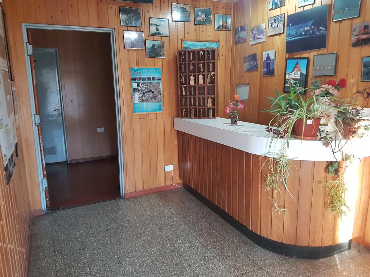 Hotel Belgrano Perito Moreno Exteriör bild